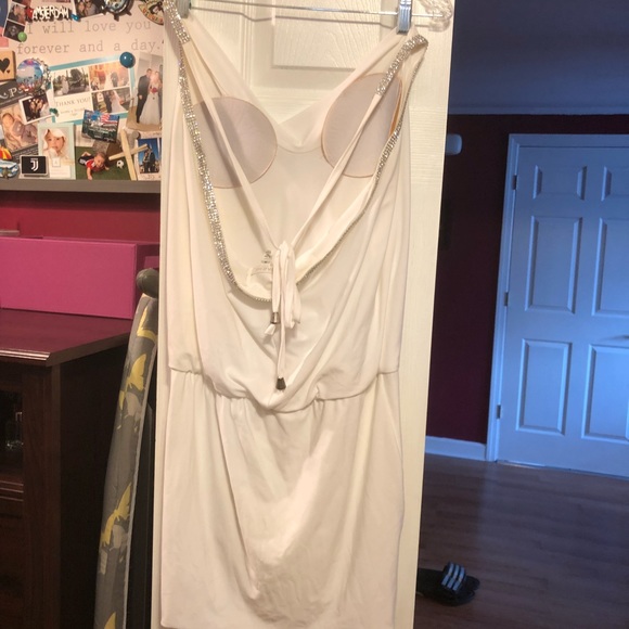 White dress - Picture 2 of 3